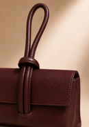 BOLSO PIEL PLANO CIERRE NUDO