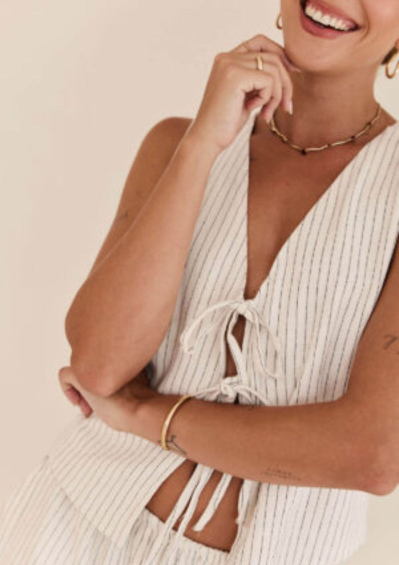 TOP KARLA RAYAS