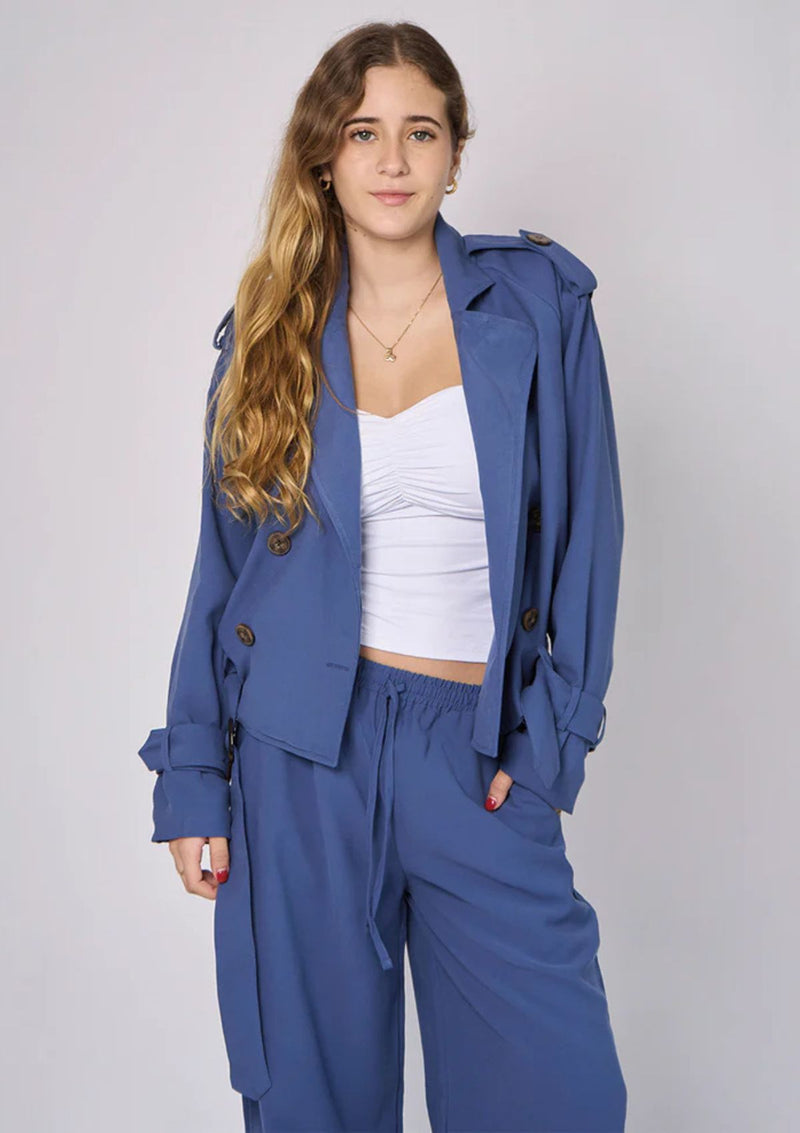 TRENCH COAT