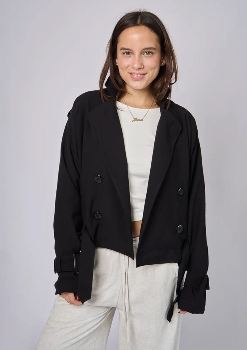 TRENCH COAT