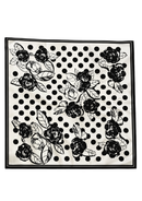 PAÑUELO SEDA FLORES CON CIRCULO BLANCO