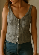 TOP TEJIDO CALADO BOTONES NACAR