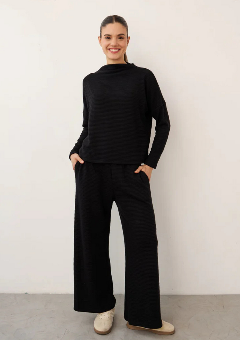 SET ANTONIA